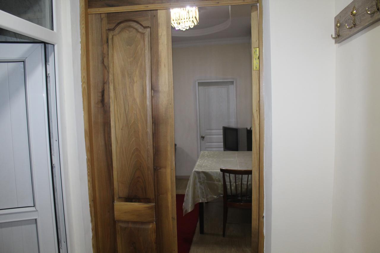Apartment On Saakadze Batumi Luaran gambar